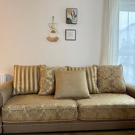 Oldtown Retro Apartment By Marina With Balcony For 6 People Гданьск Экстерьер фото