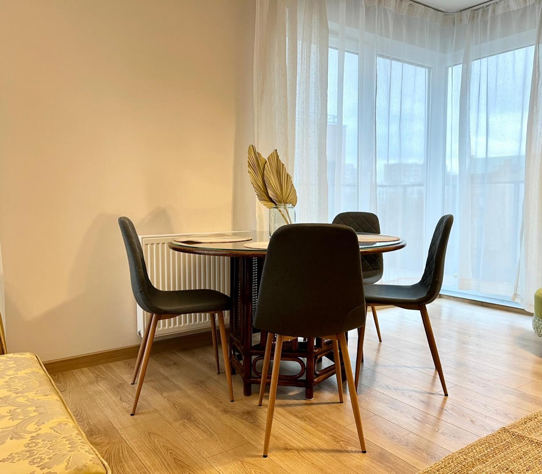 Oldtown Retro Apartment By Marina With Balcony For 6 People Гданьск Экстерьер фото